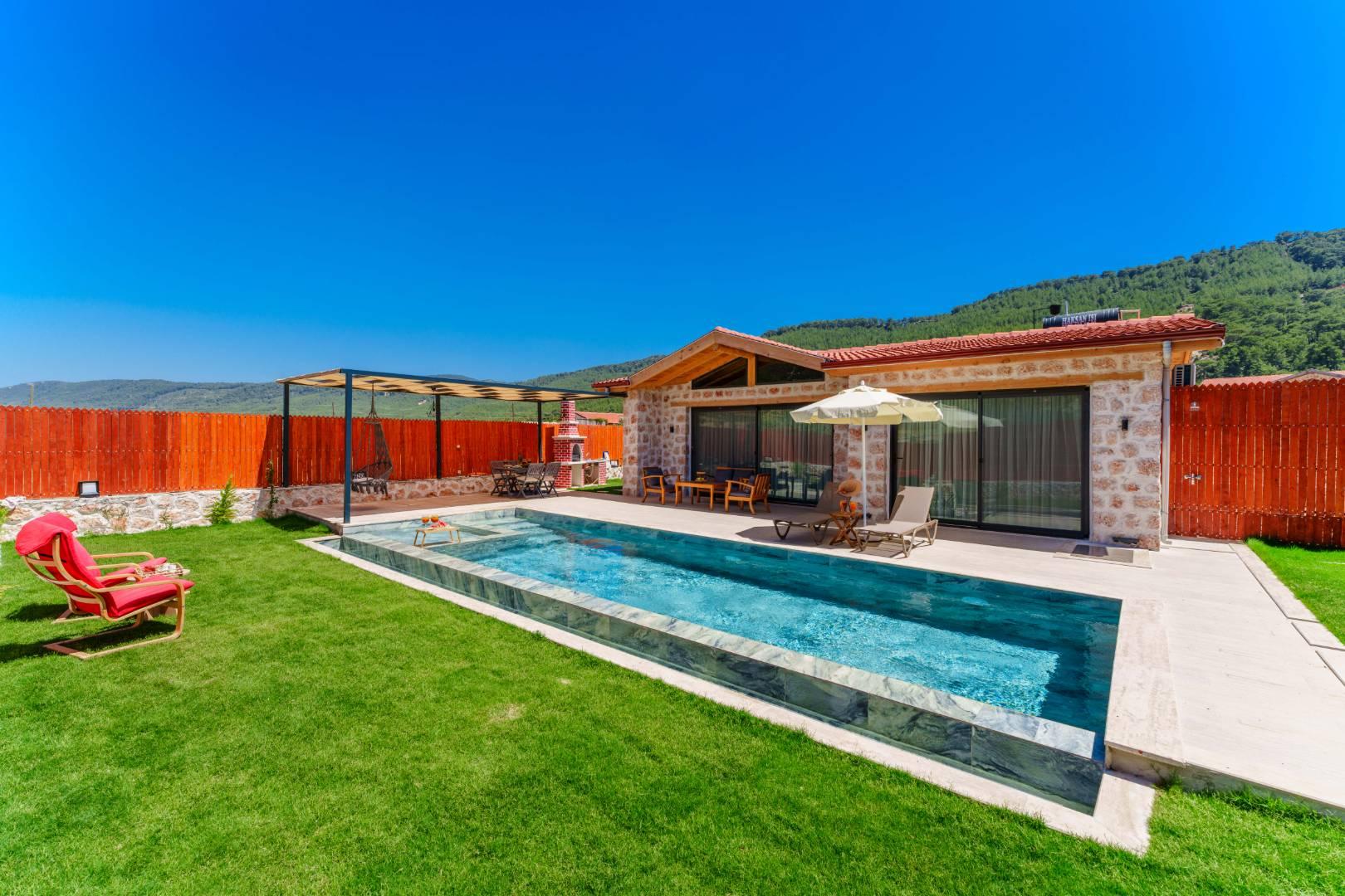 Kaş Sarıbelen'de Muhteşem Doğada, Özel Havuzlu, Balayı Villası-43604