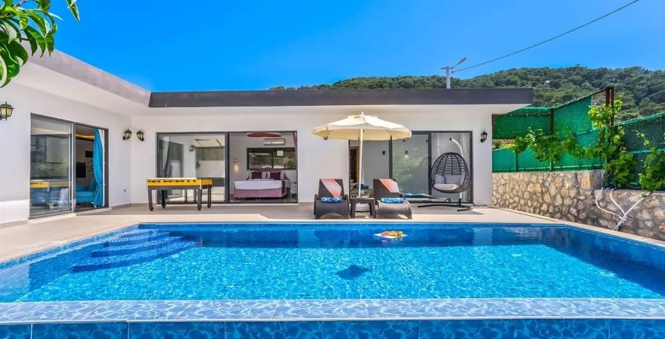 Kaş Sarıbelen'de Doğanın Kalbinde, Isıtmalı Havuzlu, Saunalı Villa-17133