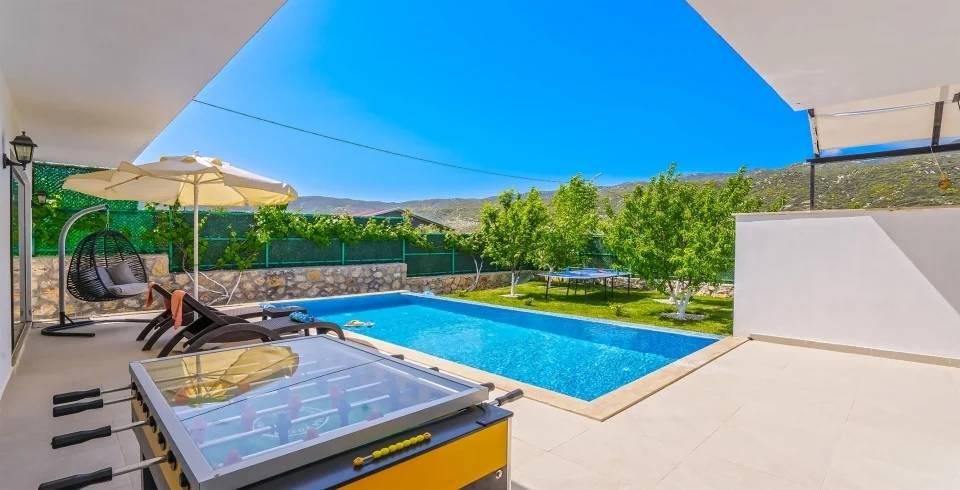 Kaş Sarıbelen'de Doğanın Kalbinde, Isıtmalı Havuzlu, Saunalı Villa-17133