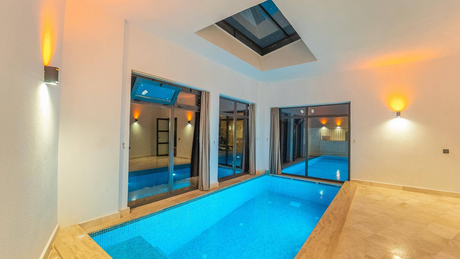 Kaş Bezirgan'da Konforlu Tasarımlı, Özel Havuzlu, Lüks Villa