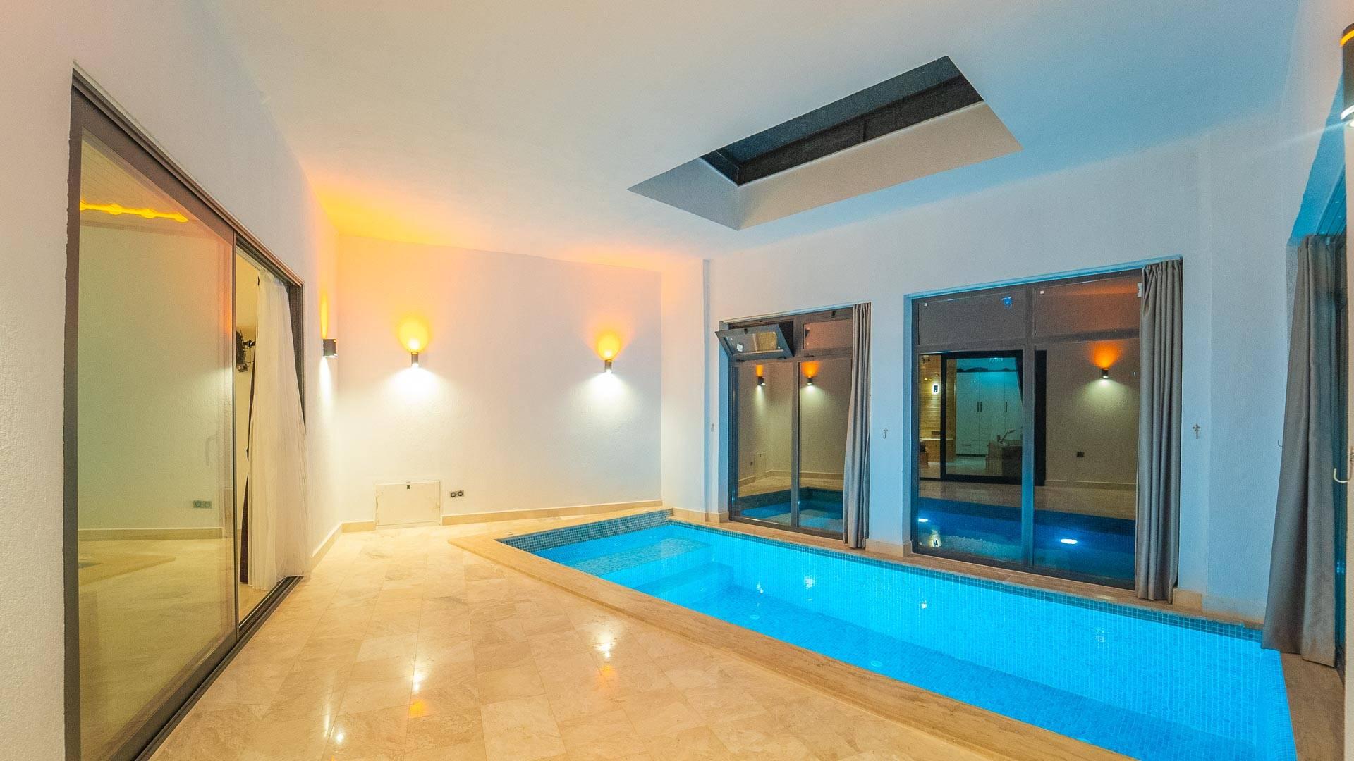 Kaş Bezirgan'da Konforlu Tasarımlı, Özel Havuzlu, Lüks Villa-42083
