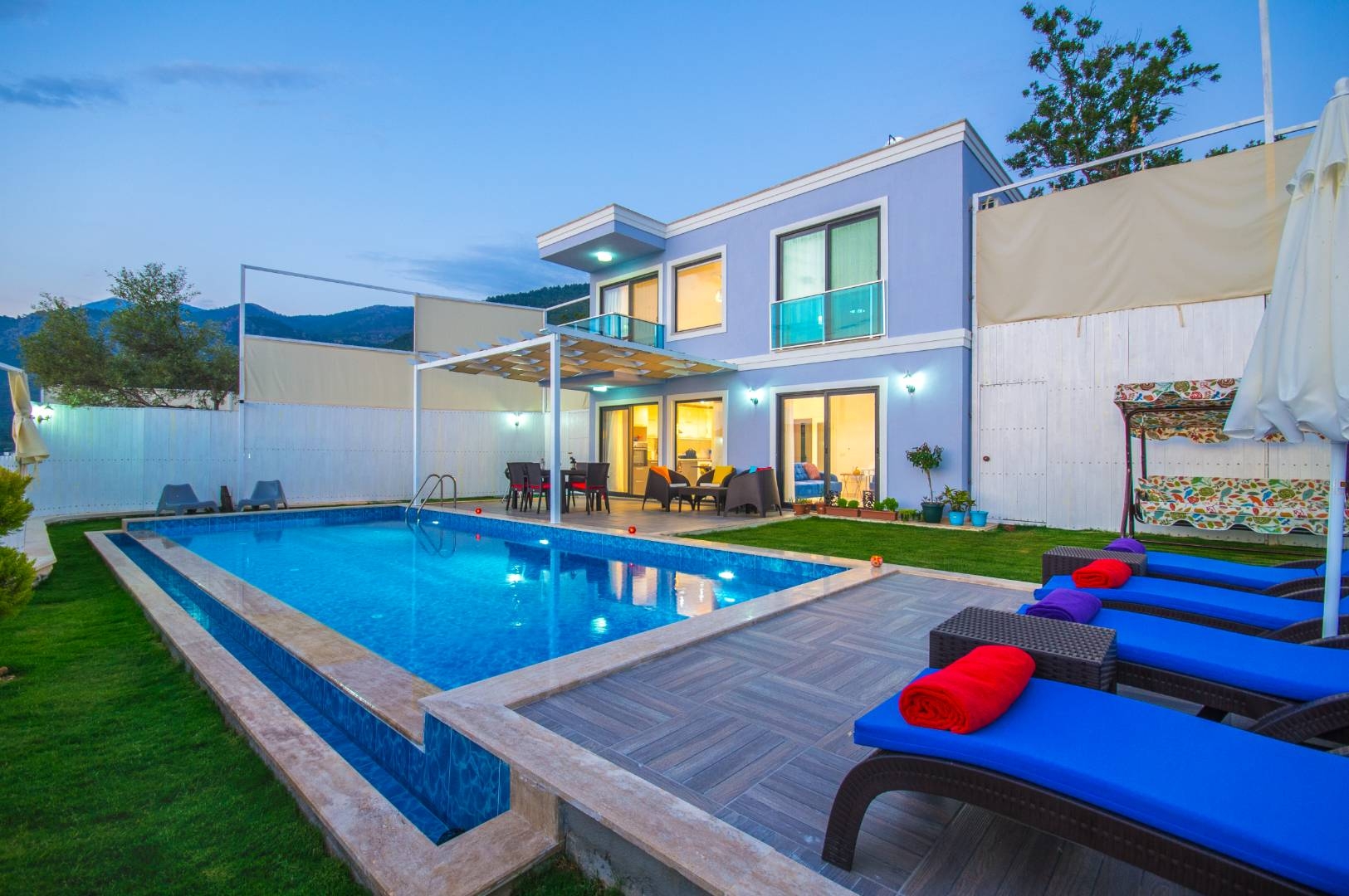 Kaş Üzümlü'de Nezih Konumda, Özel Havuzlu, Şık Villa