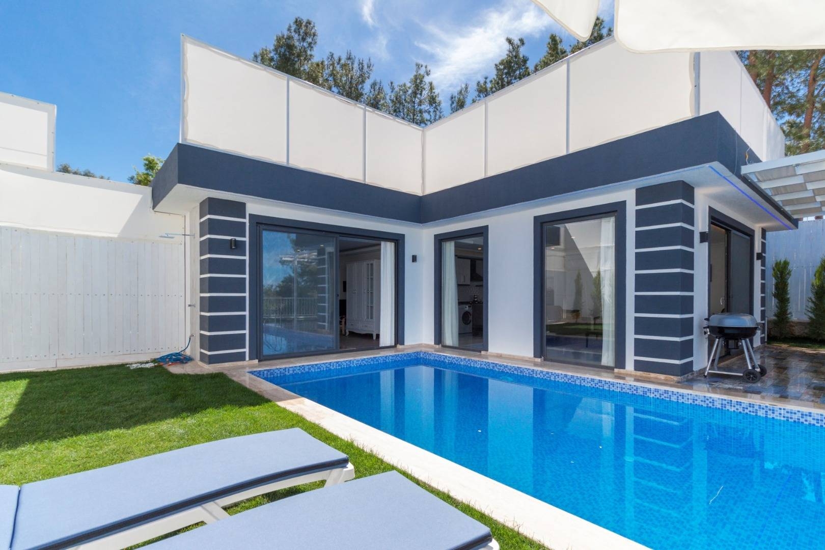 Kaş Üzümlü'de Çekirdek Ailelere Uygun, Özel Havuzlu, Lüks Villa