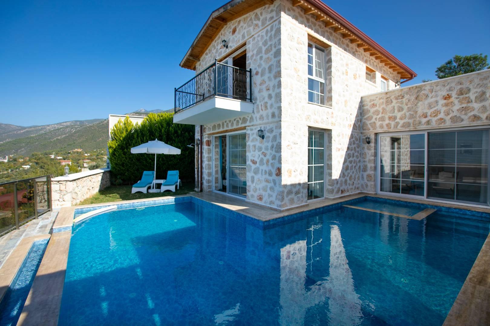 Kaş Üzümlü'de Enfes Doğa'da, Özel Havuzlu, Taş Villa-43414