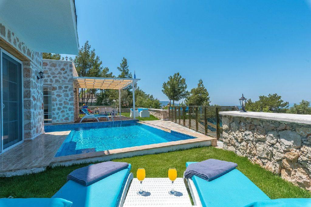 Kaş Üzümlü'de Enfes Doğa'da, Özel Havuzlu, Taş Villa-43414