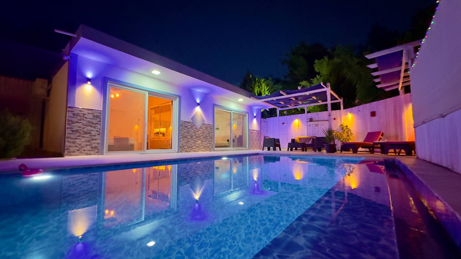 Kaş Üzümlü'de Eşsiz Doğa Manzaralı, Özel Havuzlu, Balayı Villası