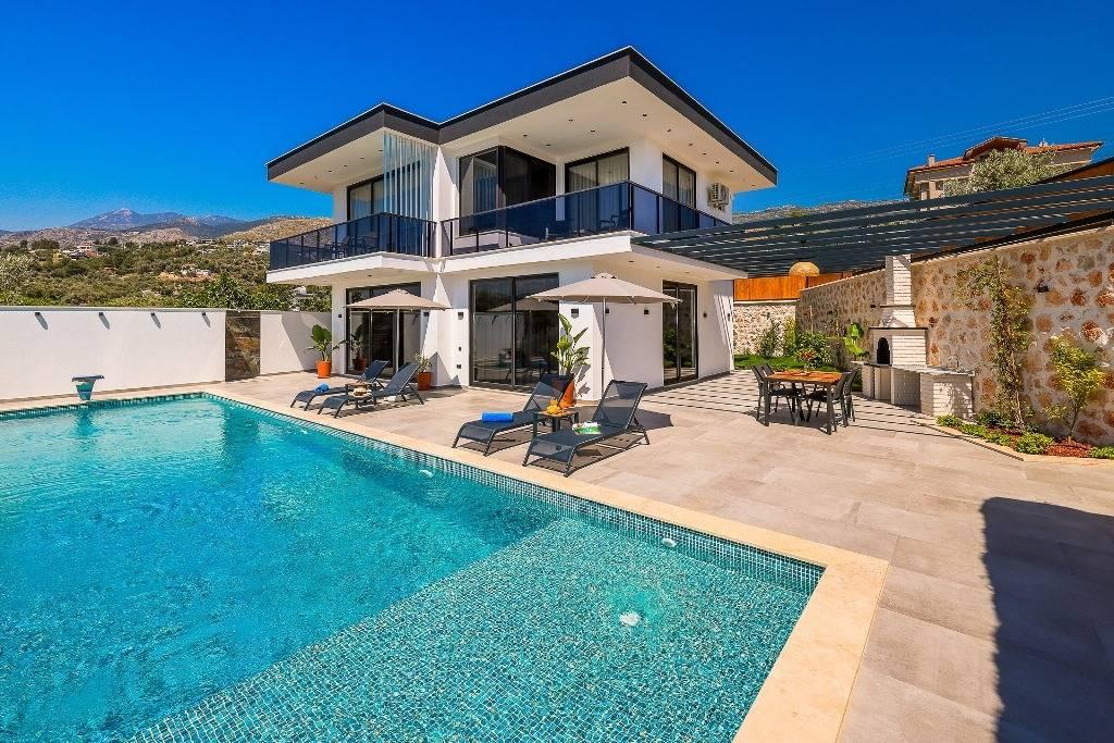 Kaş İslamlar'da Muhteşem Doğa Manzaralı, Özel Havuzlu, Lüks Villa-35367