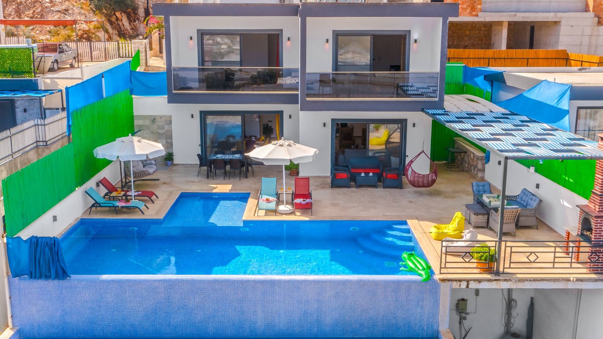 Kaş Yeşilköy'de Eşsiz Doğada, Özel Havuzlu, Jakuzili, Şık Villa