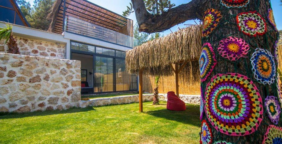 Kaş Bezirgan'da Çocuk Oyun Alanlı, Özel Havuzlu, Şık Bungalov