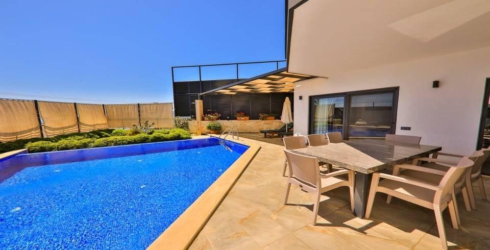 Kaş Bezirgan'da Enfes Deniz Manzaralı, Özel Havuzlu, 8 Kişilik Villa-40507