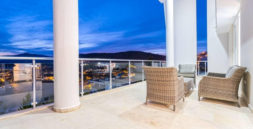 Kalkan'da Eşsiz Deniz Manzaralı, Özel Havuzlu, 5+1, Lüks Villa-14645