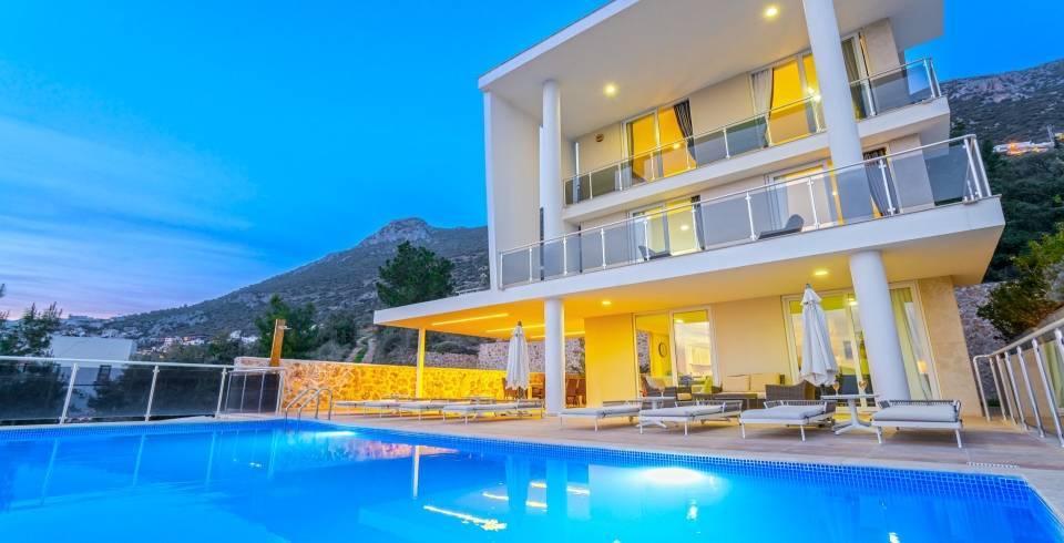 Kalkan'da Eşsiz Deniz Manzaralı, Özel Havuzlu, 5+1, Lüks Villa-14645