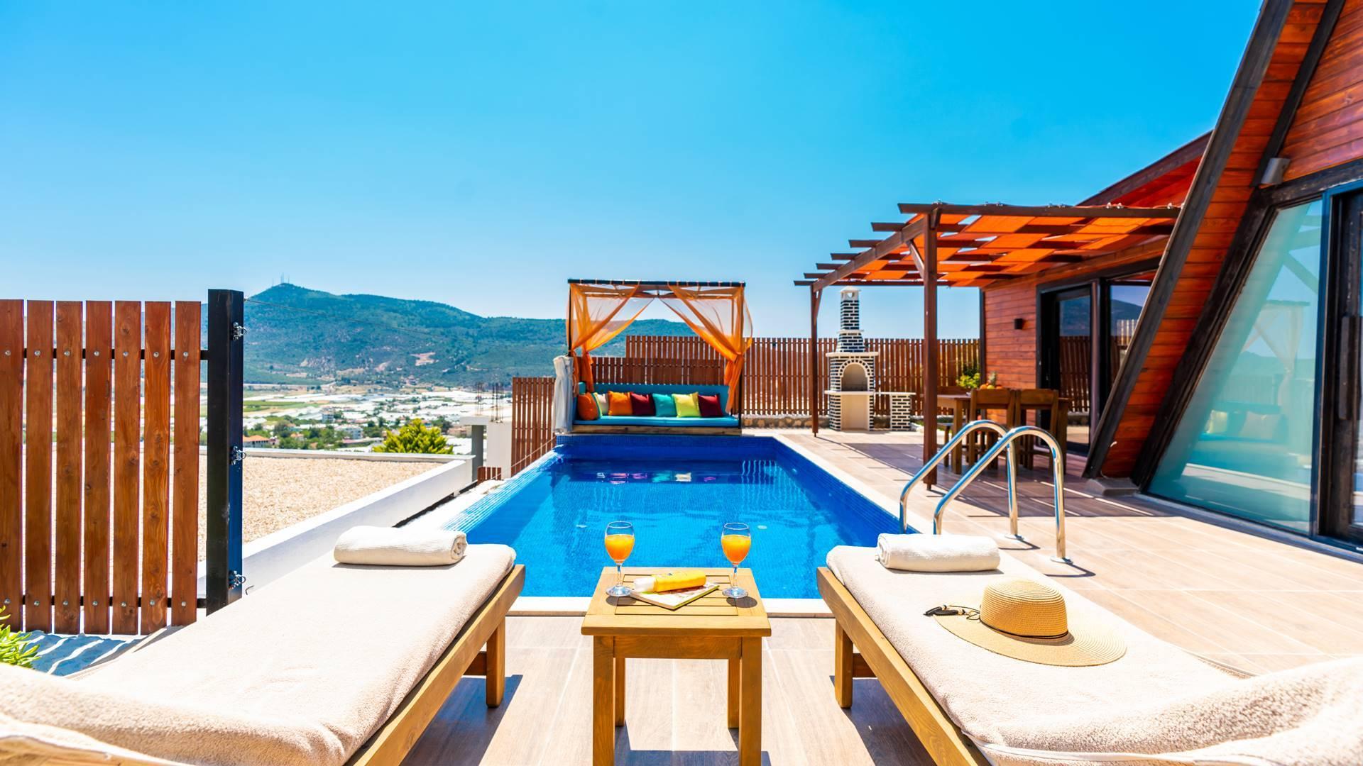 Kaş Yeşilköy'de Doğa Manzaralı, Özel Havuzlu, 2 Kişilik Bungalov-22894