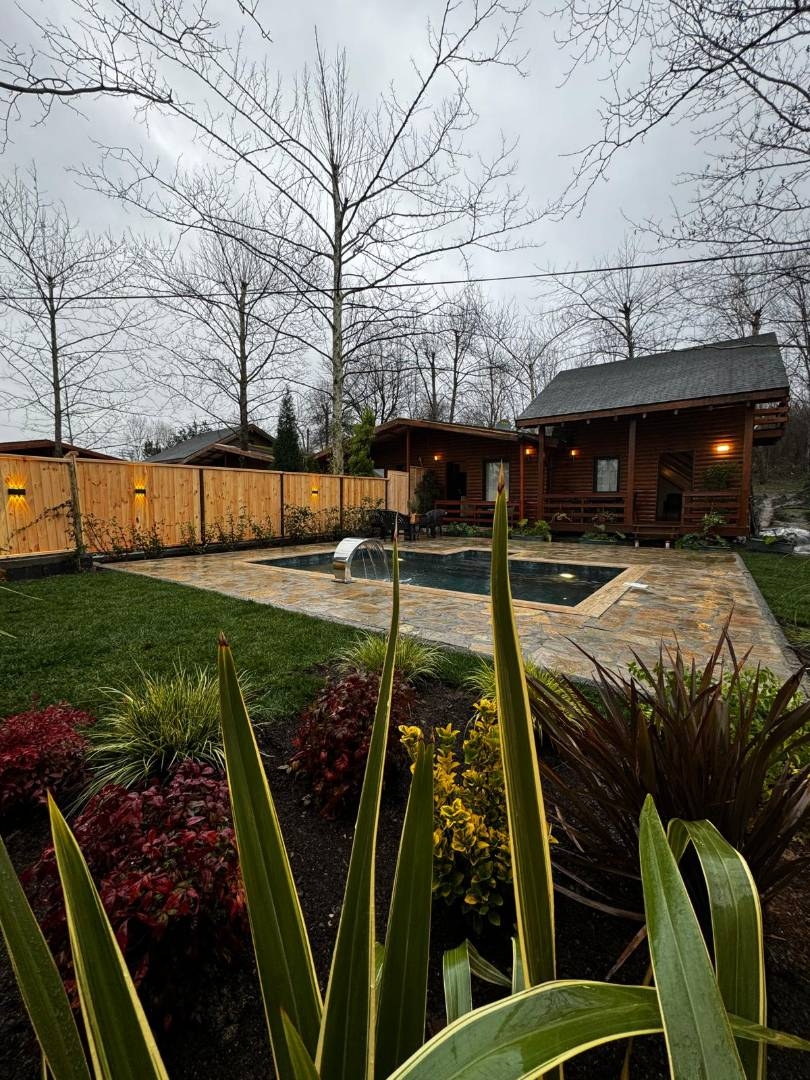 Kartepe Maşukiye'de Merkezi Konumda, Ortak Havuzlu, Şık Bungalov