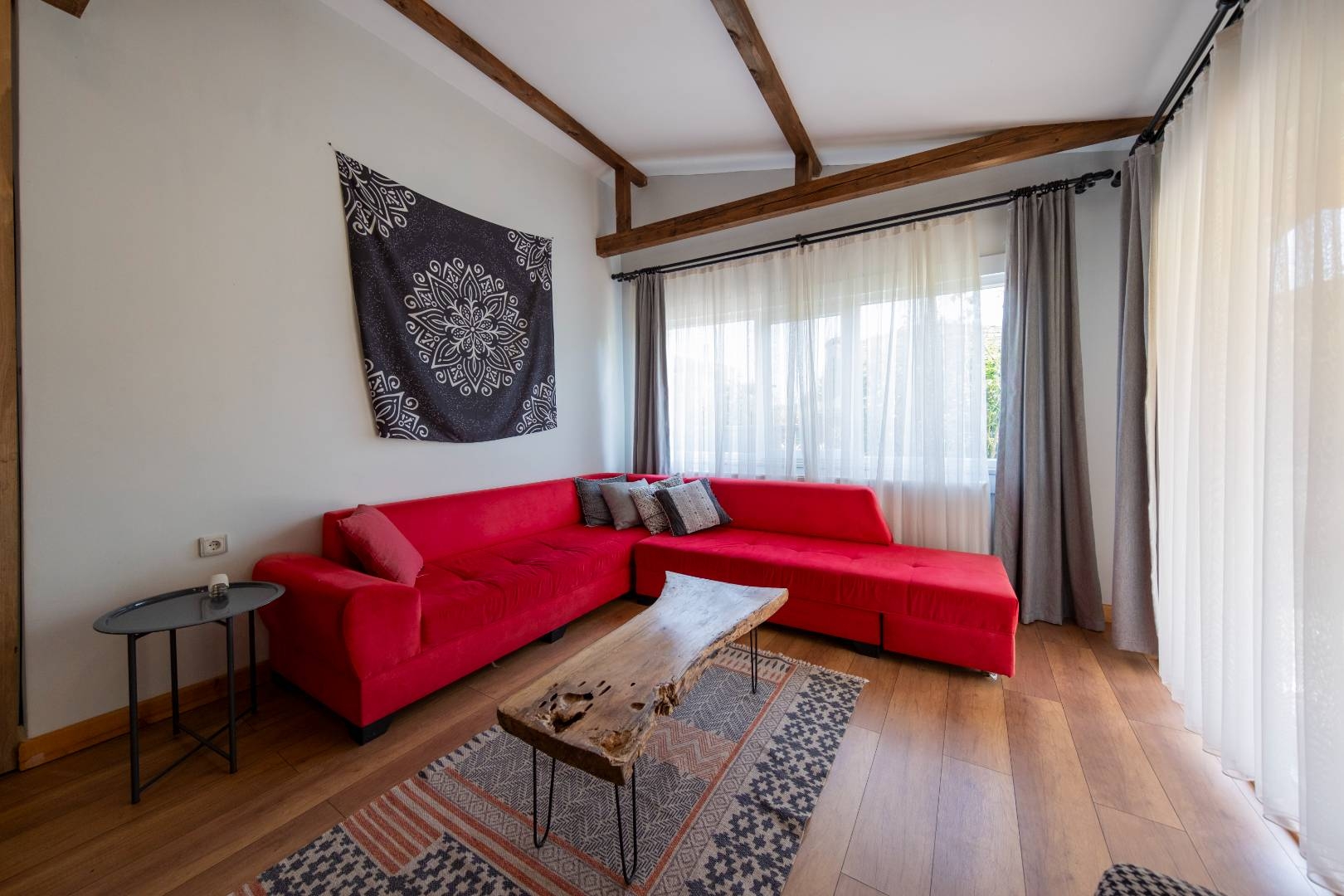 Kartepe Maşukiye'de Sakin Konumda, Yeşillikler İçerisinde, Yazlık Ev