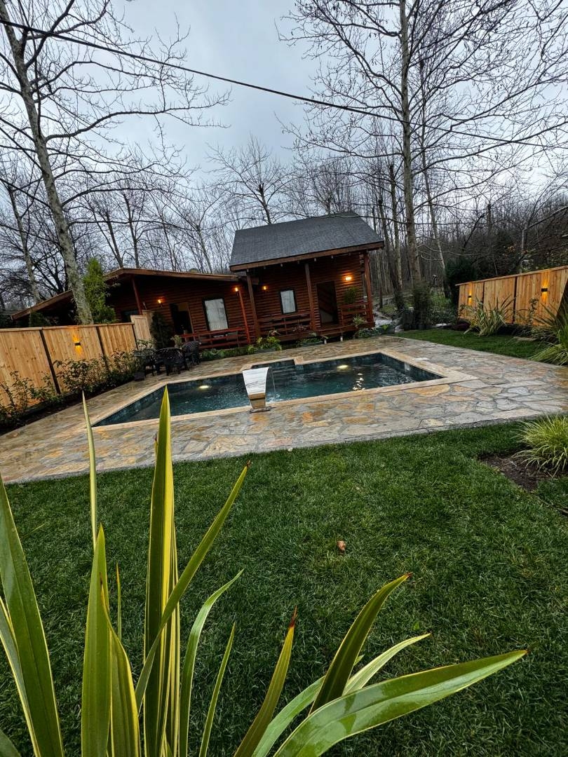 Kartepe Maşukiye'de Tesis İçerisinde, Özel Havuzlu, Şık Bungalov