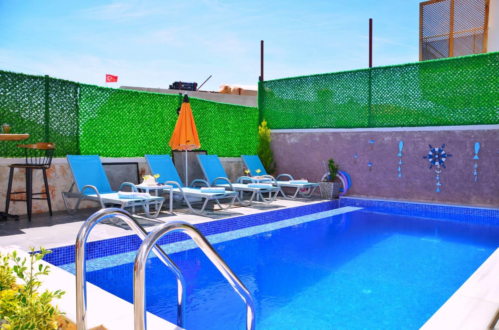 Kaş Andifli'de Sakin Konumda, Özel Havuzlu, Modern Tasarımlı Villa -35872