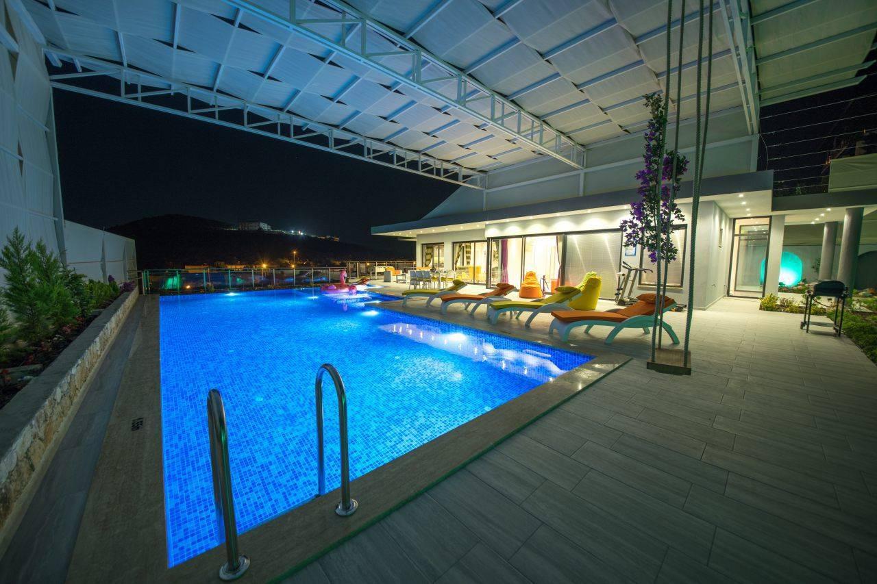 Kaş Akbel'de Geniş Ailelere Uygun, Özel Havuzlu, Modern Villa-41688