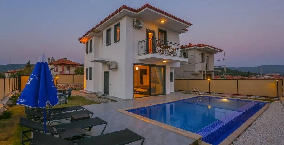 Kaş Andifli'de Geniş Alanlara Sahip, Özel Havuzlu, Konforlu Villa-39790