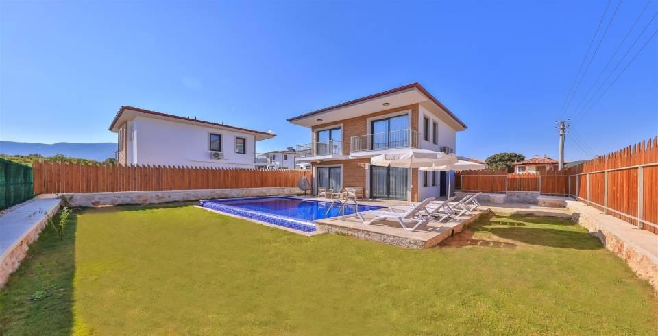 Kaş Andifli'de Yeşillikler İçerisinde, Özel Havuzlu, Konforlu Villa-40081