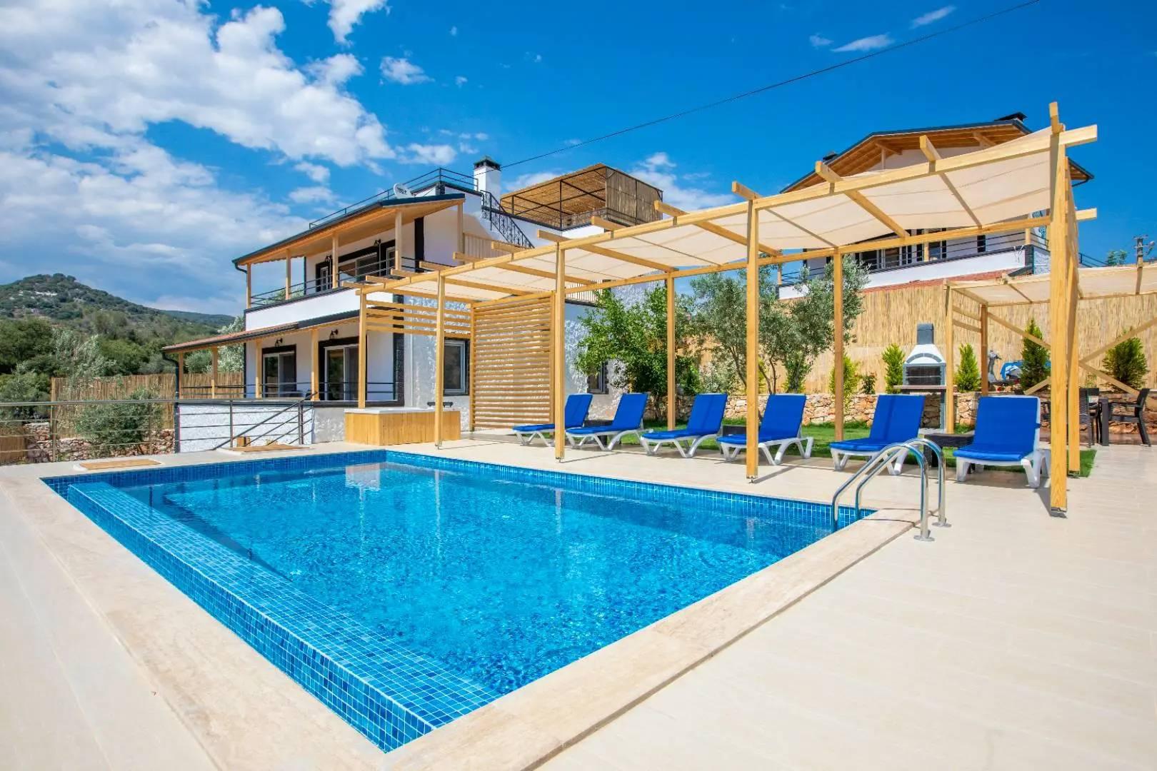 Kaş Bayındır'da Geniş Alan İçerisinde, Özel Havuzlu, Kiralık Villa-42124