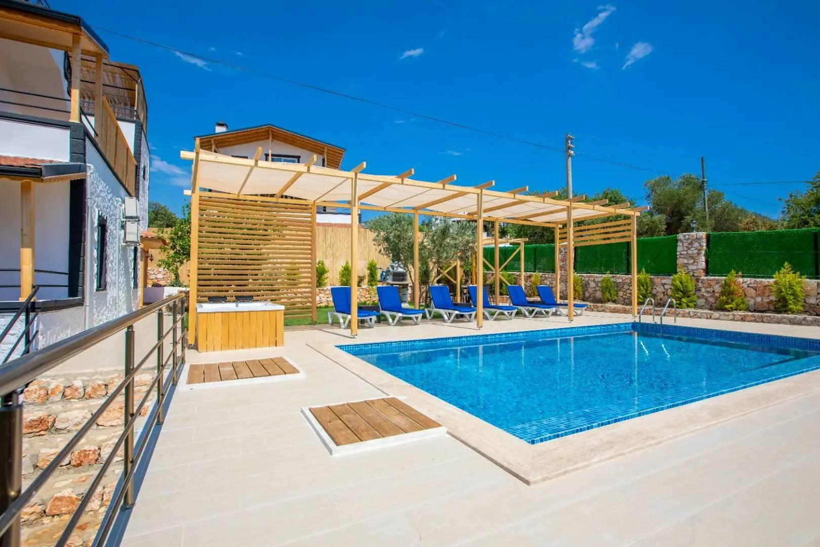 Kaş Bayındır'da Geniş Alan İçerisinde, Özel Havuzlu, Kiralık Villa-42124