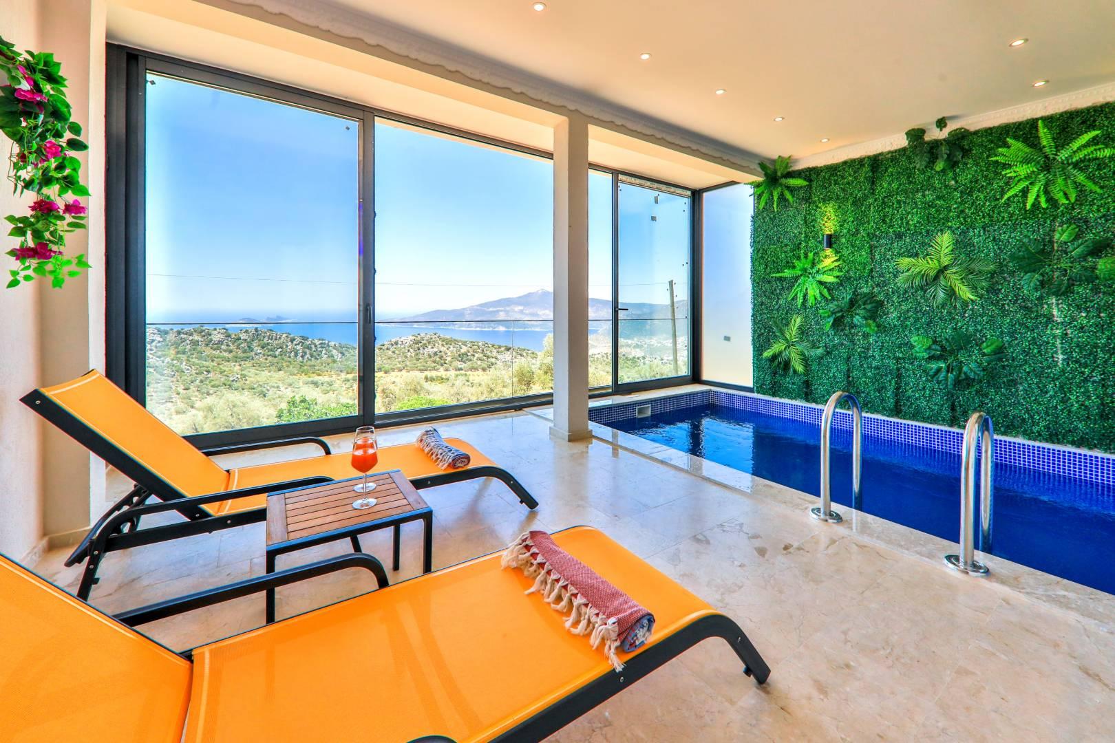 Kaş Bezirgan'da Balayı Çiftlerine Uygun, Kapalı Havuzlu, Şık Suit-42181