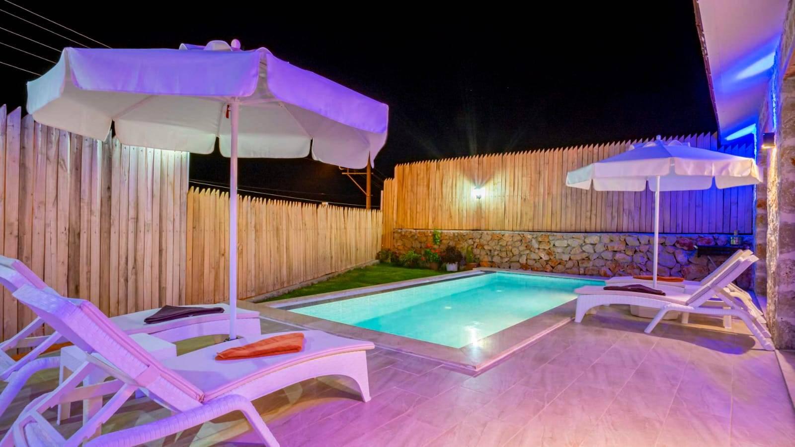 Kaş Bezirgan'da Çekirdek Ailelere Uygun, Özel Havuzlu, Tatil Villası-41202