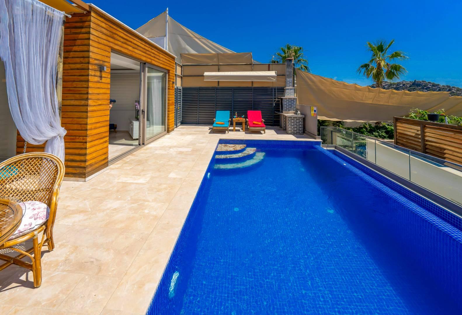 Kaş Bezirgan'da Deniz Manzaralı, Özel Havuzlu, Balayı Villası-42845