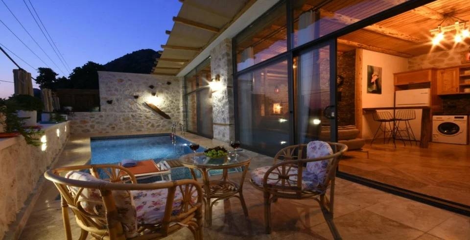 Kaş Bezirgan'da Doğa İçerisinde, Özel Havuzlu, Konforlu Villa
