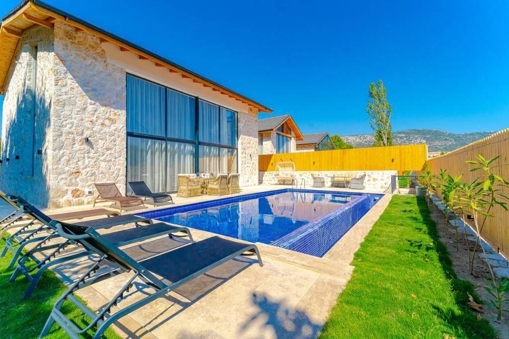 Kaş Bezirgan'da Doğa İle İç İçe, Özel Havuzlu, Bahçeli Villa-43870