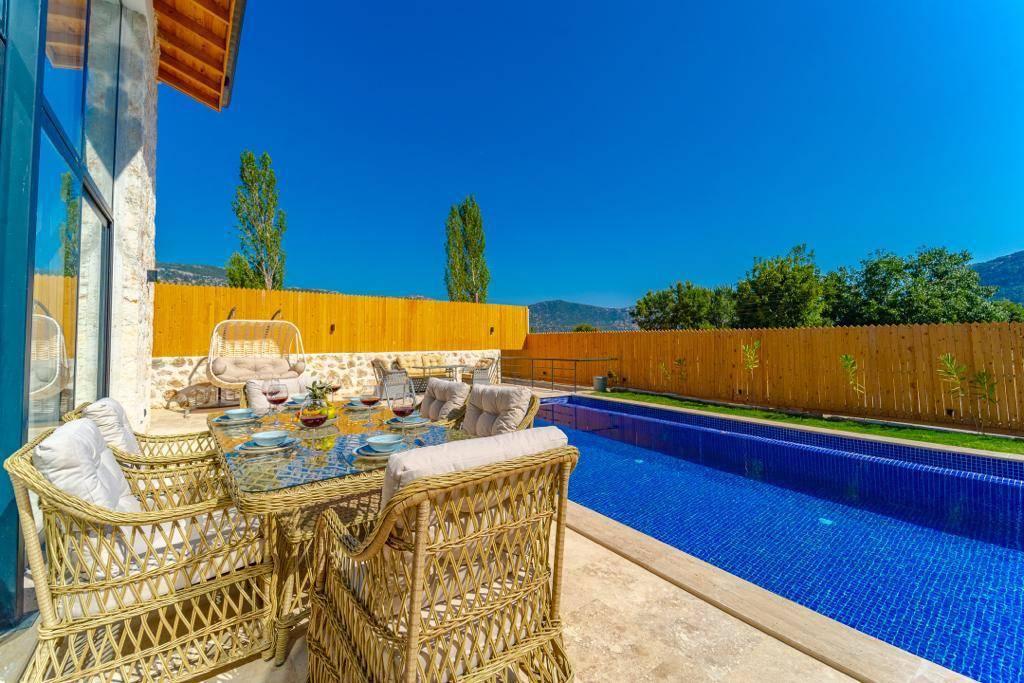 Kaş Bezirgan'da Doğa İle İç İçe, Özel Havuzlu, Bahçeli Villa-43870