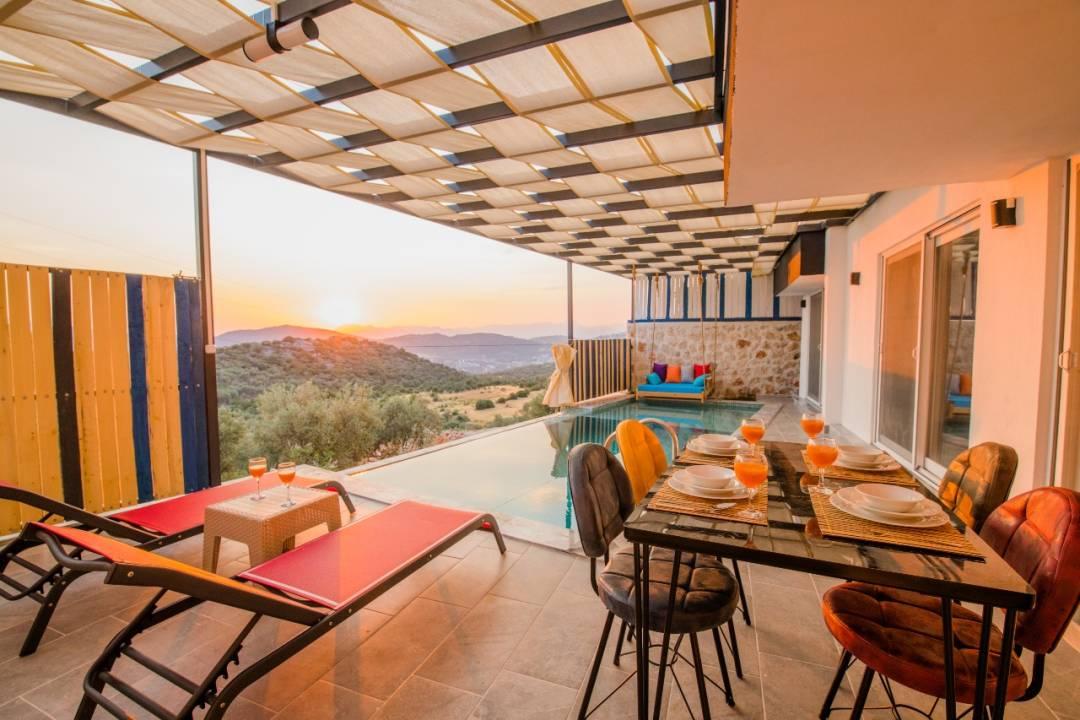 Kaş Bezirgan'da Doğa Manzaralı, Özel Havuzlu, Balayı Villası-43629