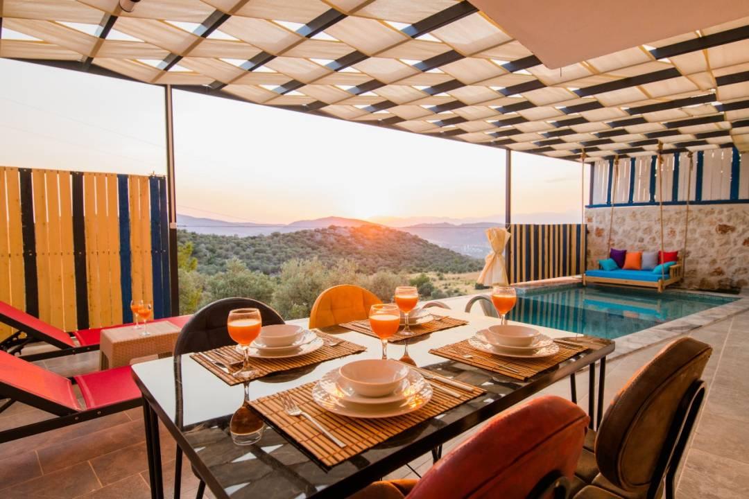 Kaş Bezirgan'da Doğa Manzaralı, Özel Havuzlu, Balayı Villası-43629