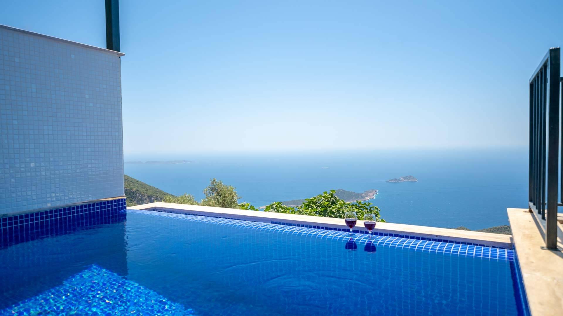 Kaş Bezirgan'da Büyüleyici Deniz Manzaralı, Özel Havuzlu, Lüks Villa-41798