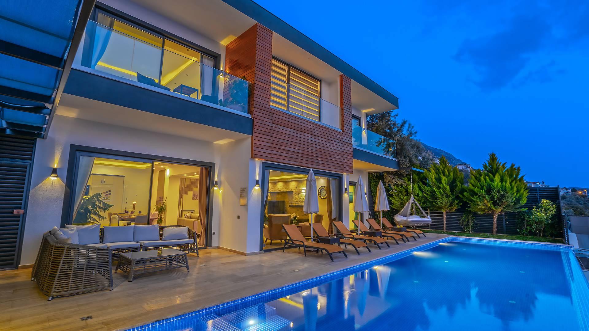 Kaş Bezirgan'da Enfes Deniz Manzaralı, Sonsuzluk Havuzlu, 4+1 Villa -43829