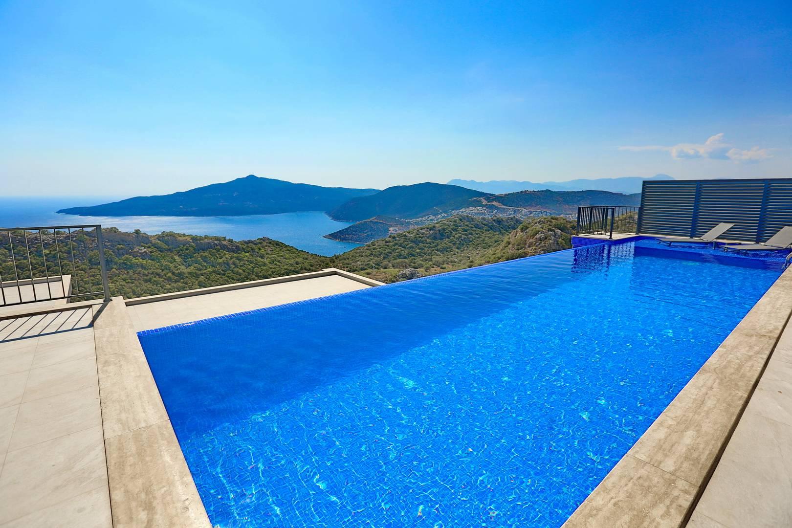 Kaş Bezirgan'da Enfes Deniz Manzaralı, Sonsuzluk Havuzlu, Lüks Villa-43522