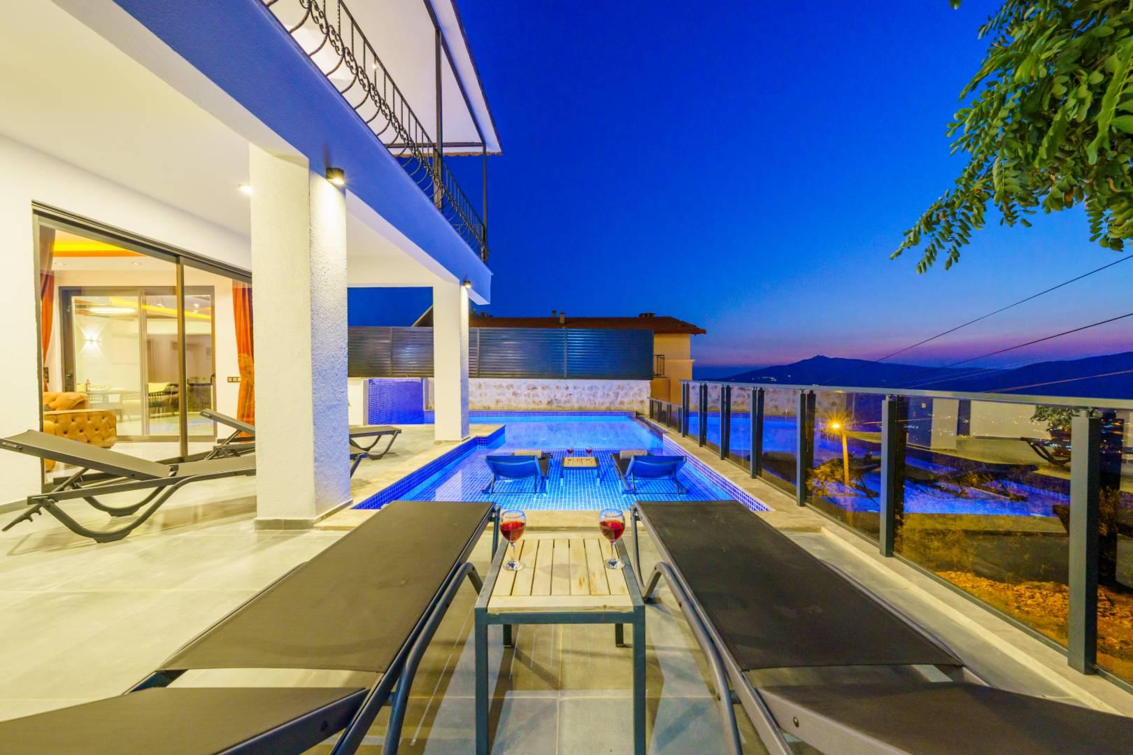 Kaş Bezirgan'da Kalabalık Ailelere Uygun, Özel Havuzlu, Ferah Villa-43690