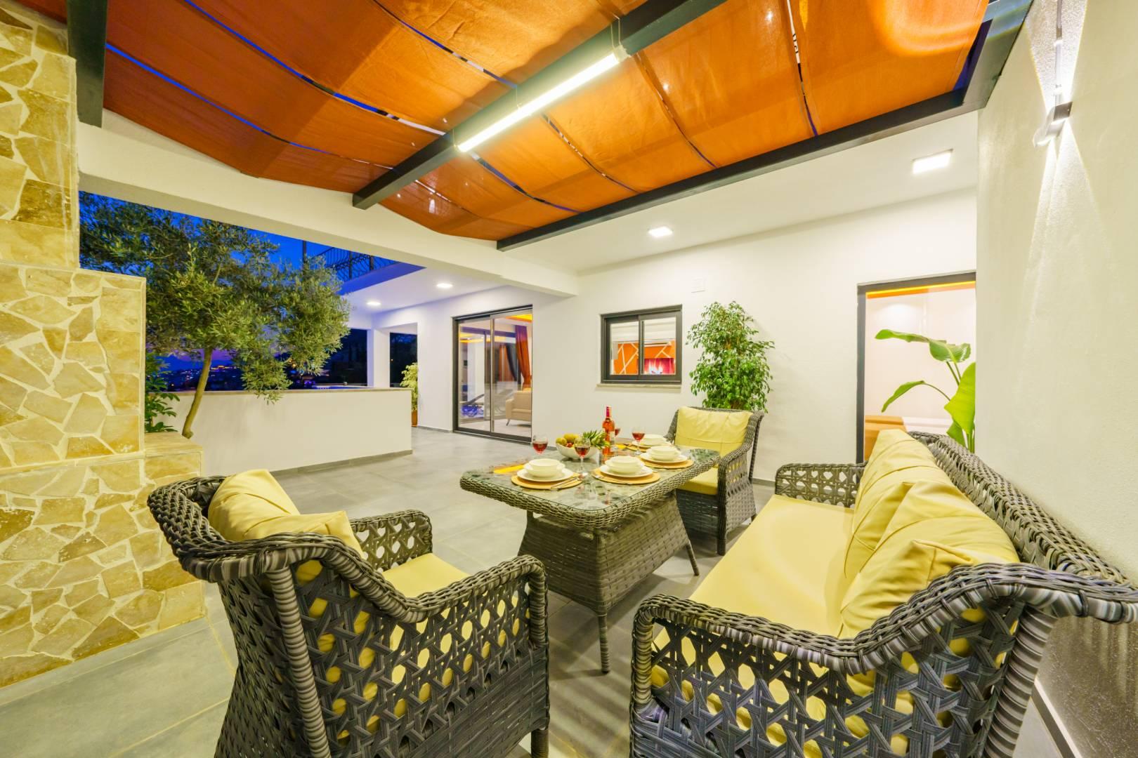 Kaş Bezirgan'da Kalabalık Ailelere Uygun, Özel Havuzlu, Ferah Villa-43690