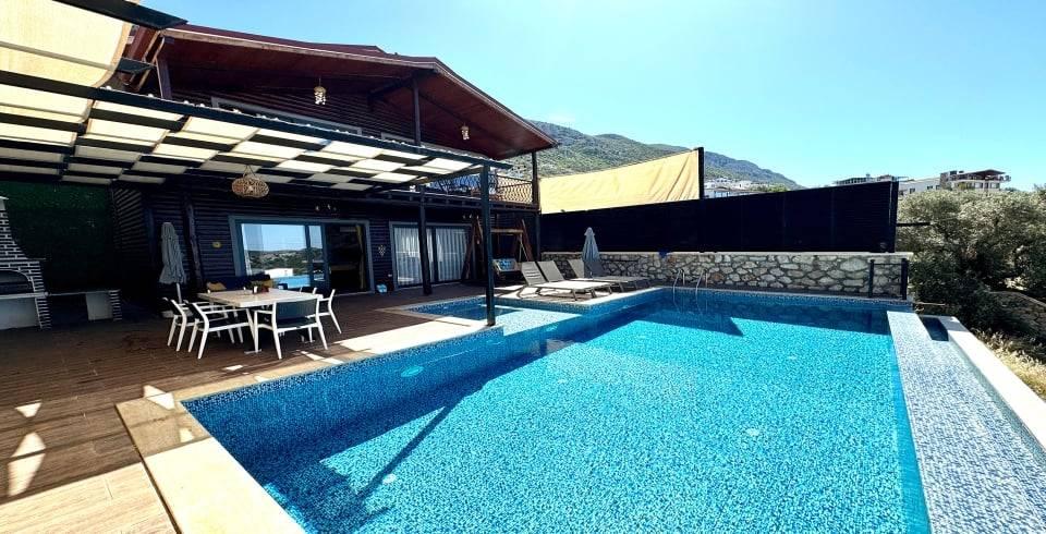 Kaş Bezirgan'da Merkeze Yakın, Özel Havuzlu, 2+1 Konforlu Villa-40490