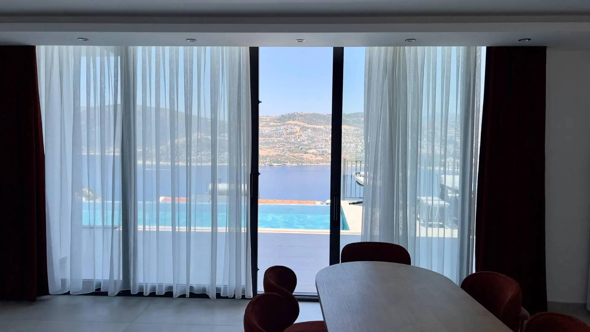 Kaş Bezirgan'da Muhteşem Deniz Manzaralı, Sonsuzluk Havuzlu, Şık Villa-43951