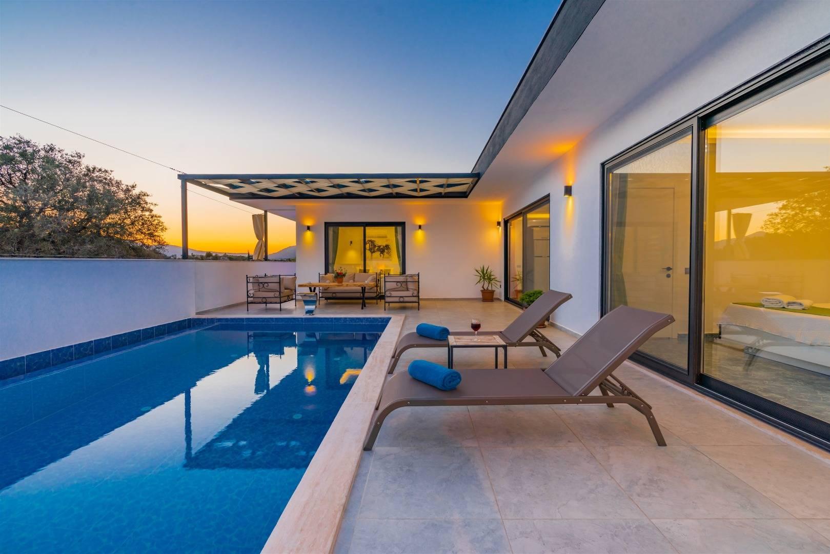 Kaş Bezirgan'da Sakin Konumda, Özel Havuzlu, Bahçeli Villa-41801