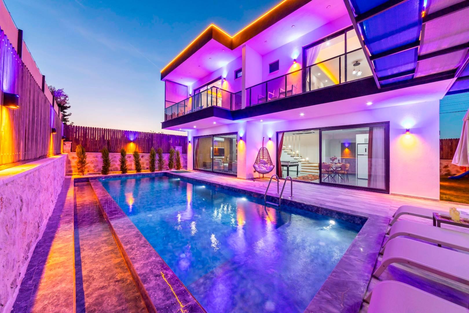 Kaş Çavdır'da Müthiş Doğada, Özel Havuzlu, Konforlu Villa-42915