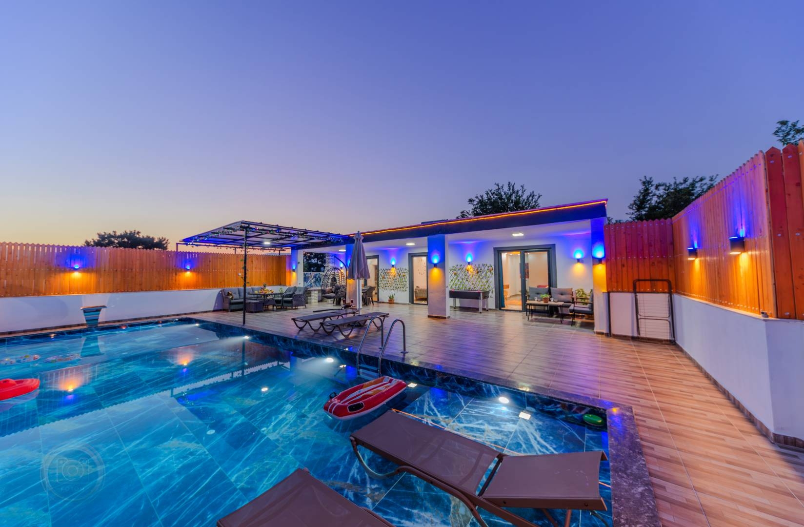 Kaş Çavdır'da Sakin Konumda, Özel Havuzlu, Konforlu Villa