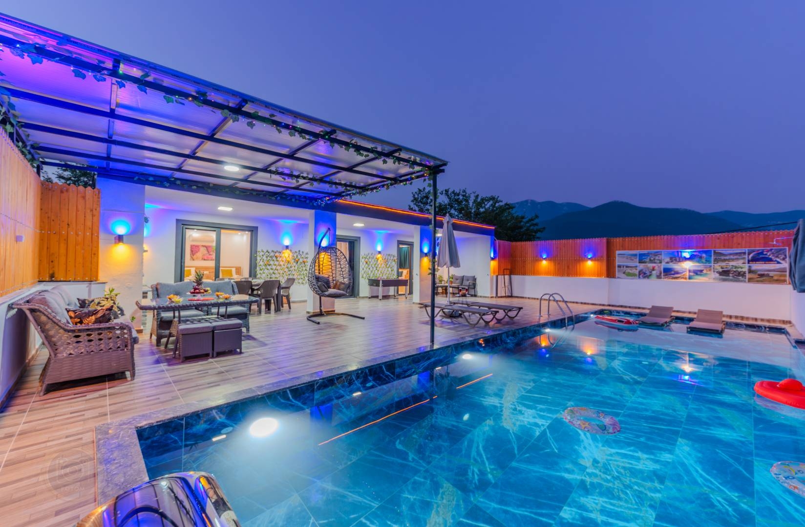 Kaş Çavdır'da Sakin Konumda, Özel Havuzlu, Konforlu Villa