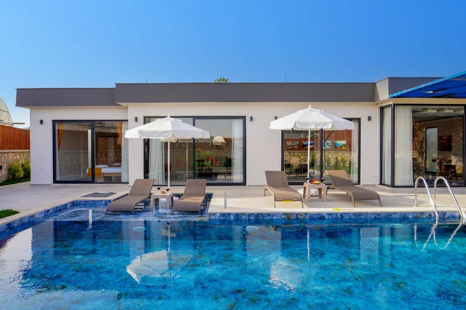 Kaş Çavdır'da Sakin Konumda, Özel Havuzlu, Olanaklı, Lüks Villa-41236