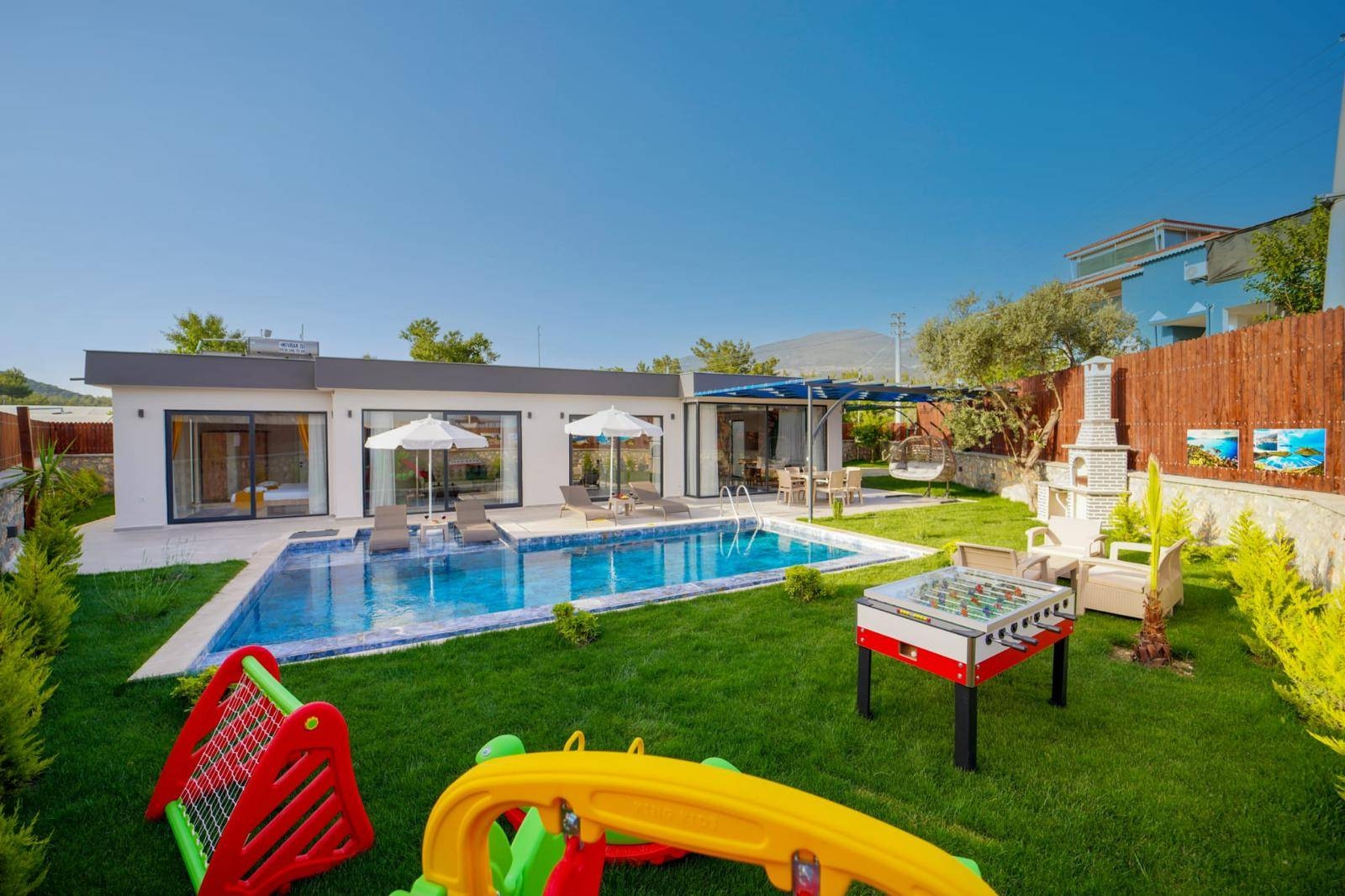 Kaş Çavdır'da Sakin Konumda, Özel Havuzlu, Olanaklı, Lüks Villa