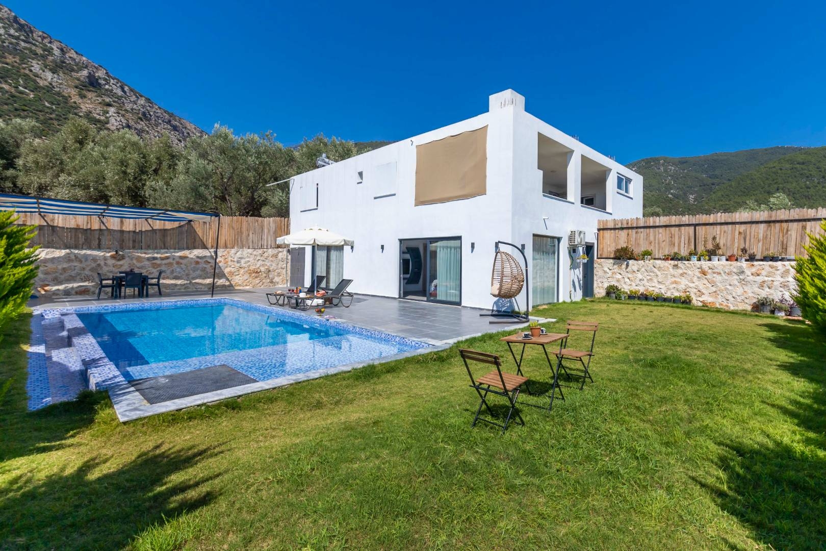 Kaş Çayköy'de Balayı Çiftlerine Uygun, Özel Havuzlu, Şık Villa