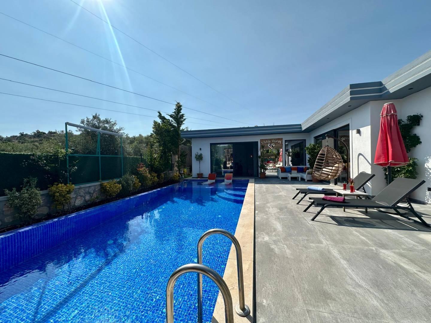 Kaş Çayköy'de Bol Olanaklı, Özel Havuzlu, Saunalı, Jakuzili Villa-42895