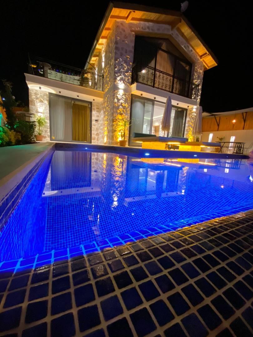 Kaş Çayköy'de Ferah Bahçe İçerisinde, Özel Havuzlu, Taş Villa-42763